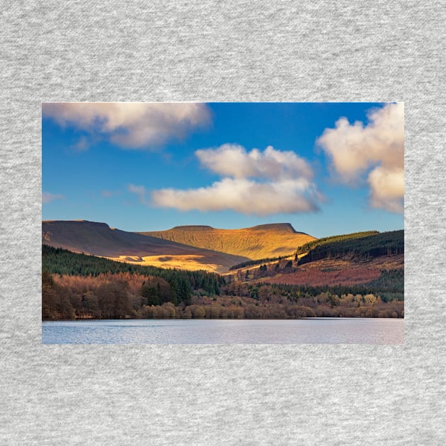 Corn Du and Pen y Fan from Pentwyn Reservoir by dasantillo